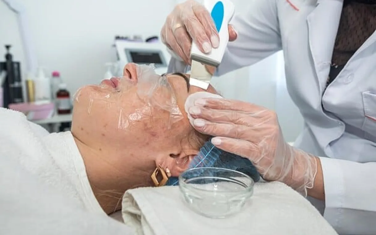 Microdermabrasion Side Effects: What to Expect and How to Manage Them